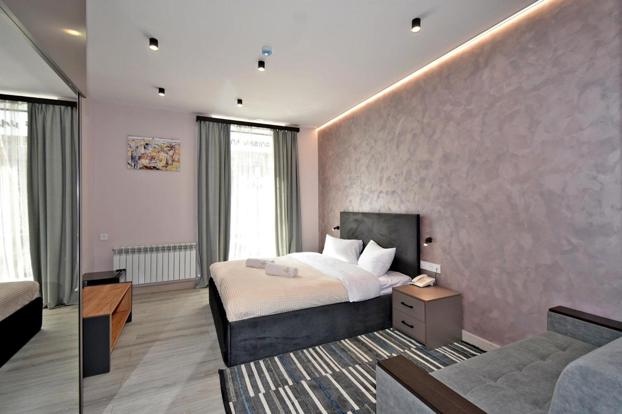 Avenue 23 Boutique Hotel Ереван Экстерьер фото