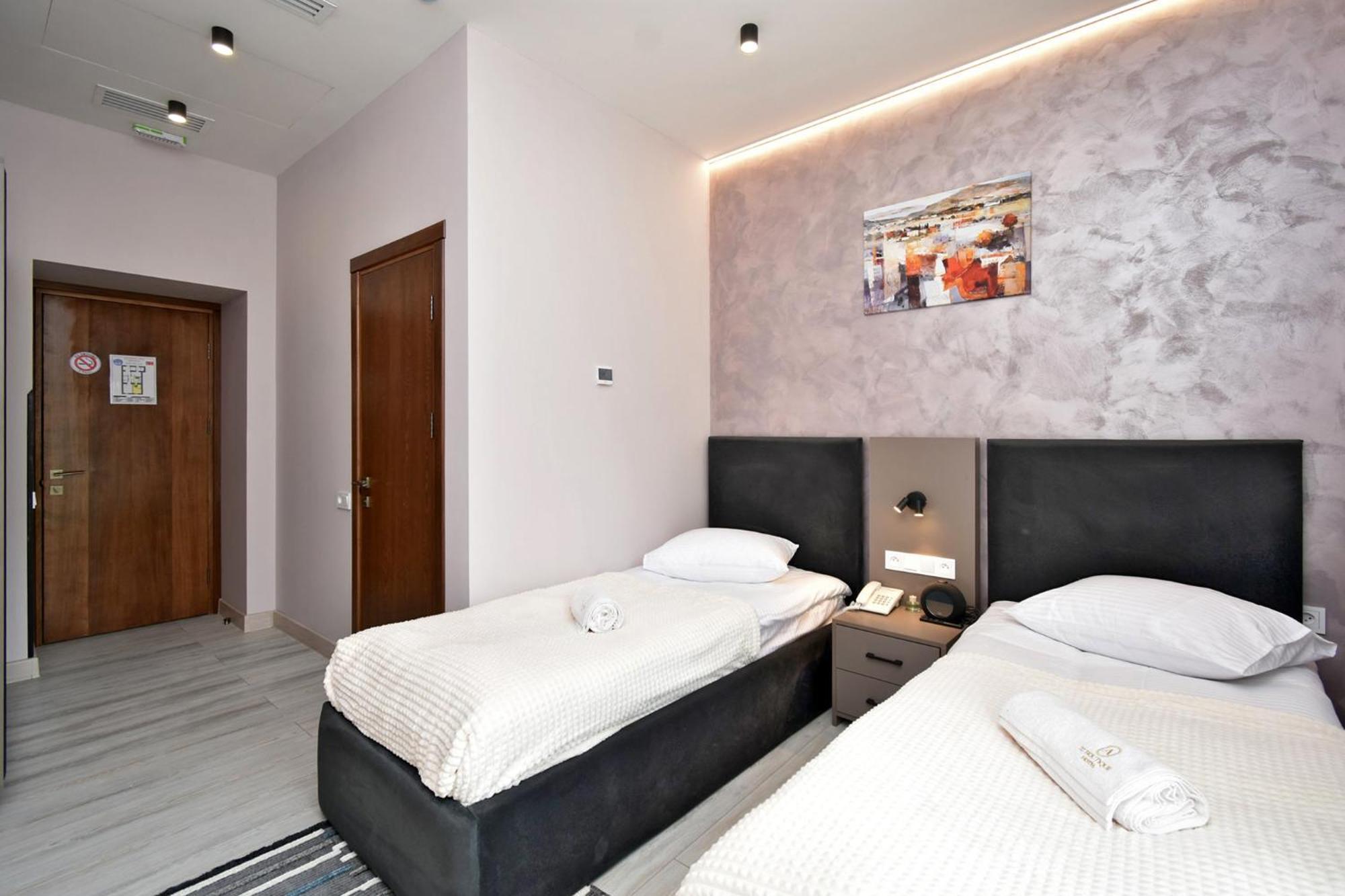 Avenue 23 Boutique Hotel Ереван Экстерьер фото