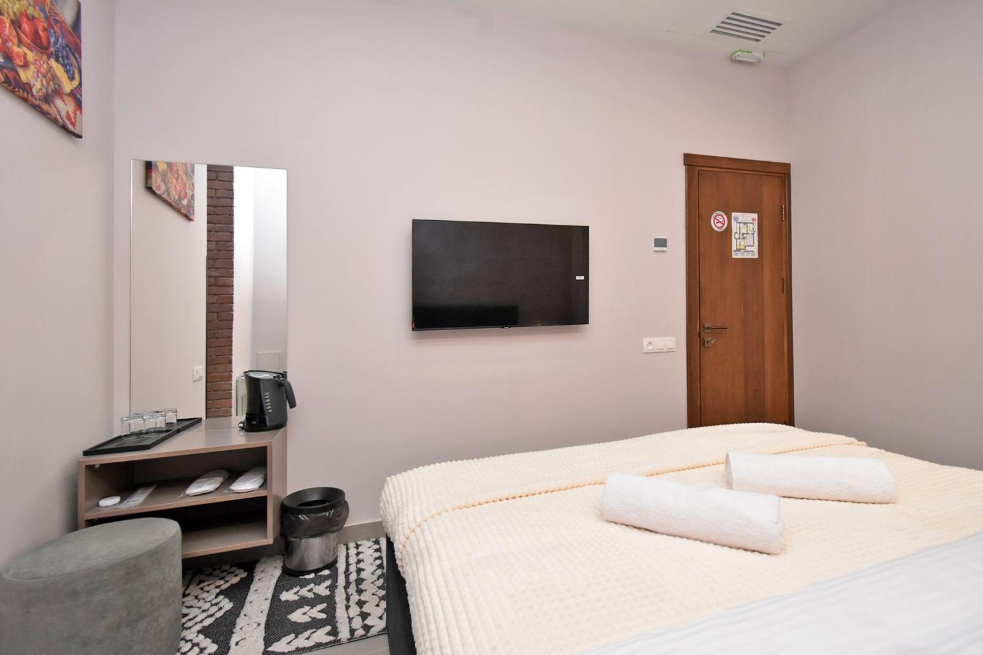 Avenue 23 Boutique Hotel Ереван Экстерьер фото
